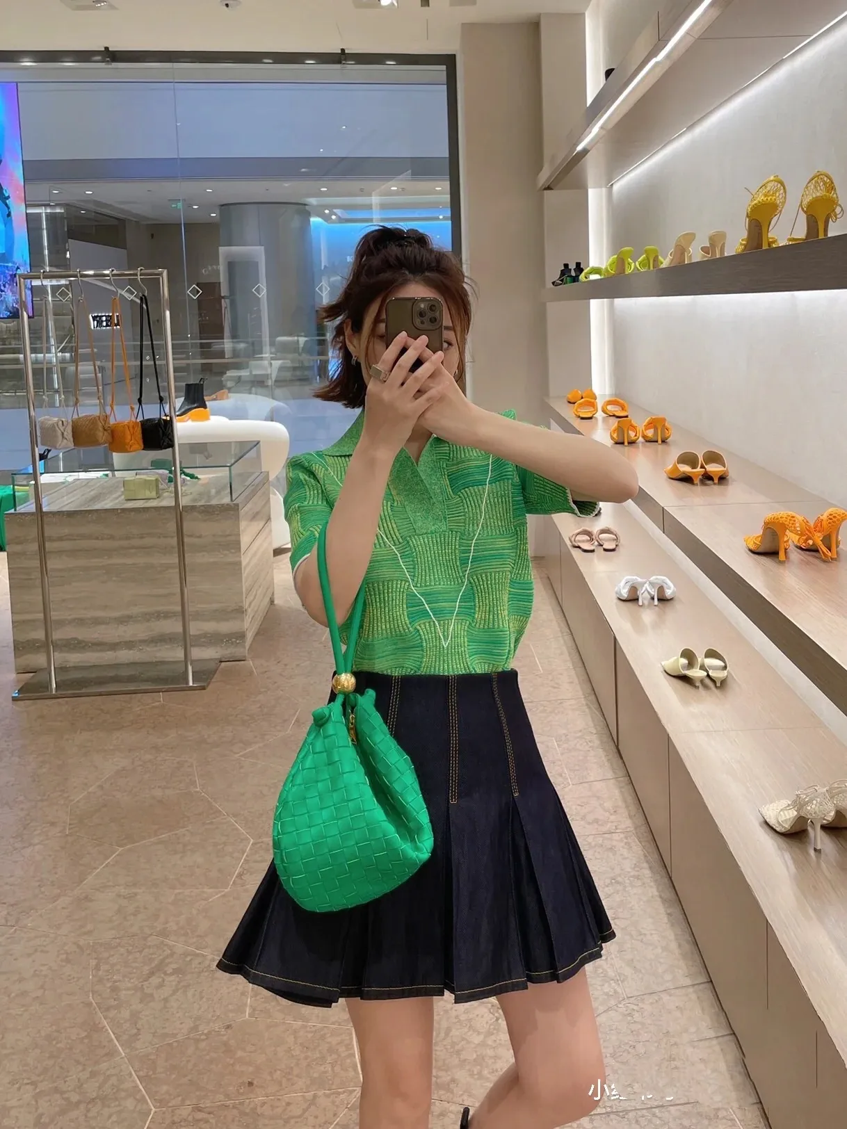 Concave and convex shape, fashionable embellishment